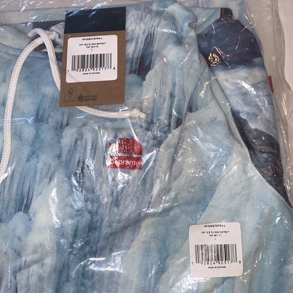 Supreme The North Face Ice Climb Hooded Sweatshirt - Picture 5 of 6